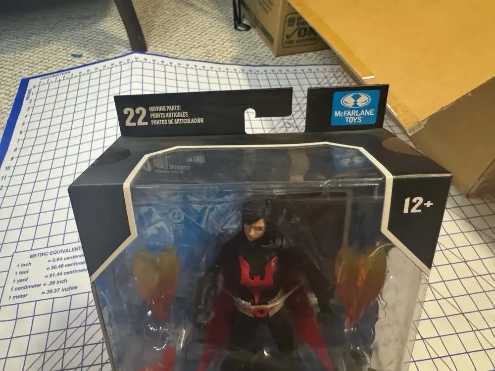 McFarlane Toys DC Multiverse Batwoman Unmasked Batman Beyond